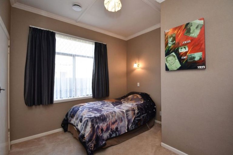 Photo of property in 84 Robertson Street, Richmond, Invercargill, 9810