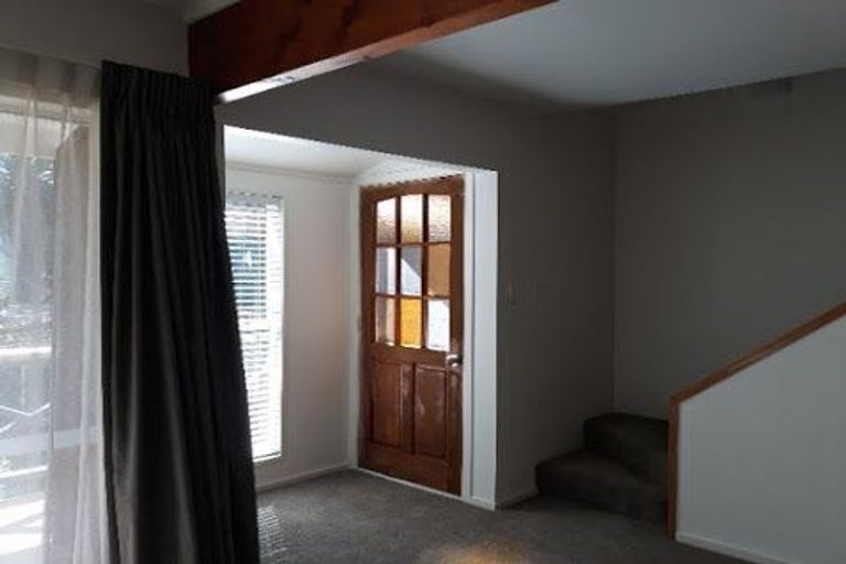 Photo of property in 4/16 Gatman Street, Birkdale, Auckland, 0626