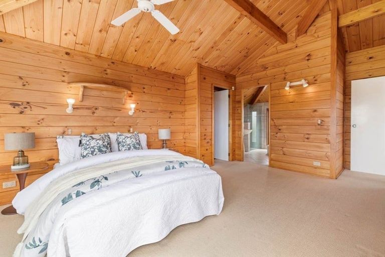 Photo of property in 2/160 Bucklands Beach Road, Bucklands Beach, Auckland, 2012