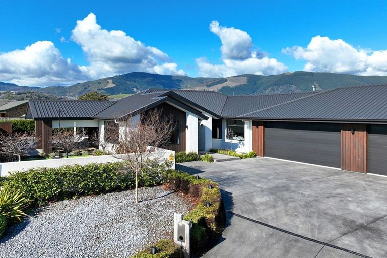 Photo of property in 8 Rosemary Place, Stoke, Nelson, 7011