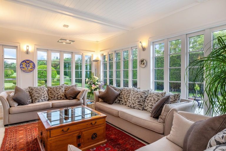 Photo of property in 423 Gillespie Place, Acacia Bay, Taupo, 3385