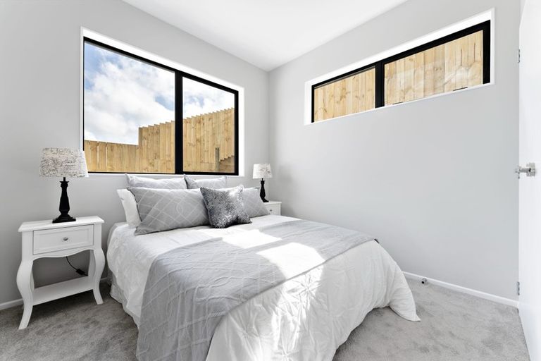 Photo of property in 27 Surf View Crescent, Red Beach, 0932