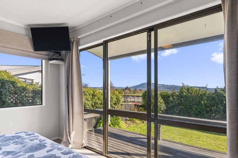 Photo of property in 27 Owhatiura Drive, Lynmore, Rotorua, 3010