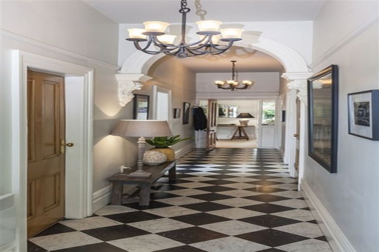 Photo of property in 18 Repton Street, Merivale, Christchurch, 8014