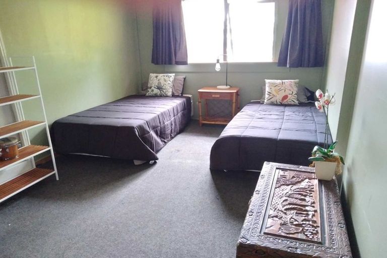 Photo of property in 252 Sturges Road, Henderson, Auckland, 0612