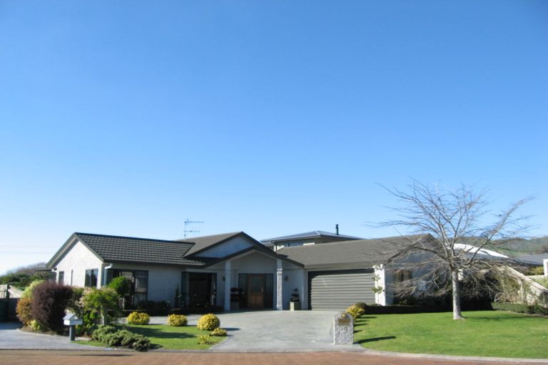 Photo of property in 10 Kingsgate Lane, Havelock North, 4130