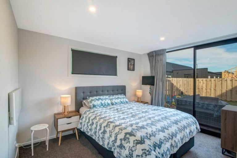 Photo of property in 26 Red Cottage Drive, Lake Hayes, Queenstown, 9304