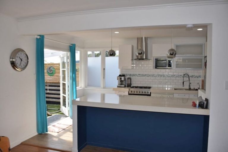 Photo of property in 24 Metcalfe Road, Ranui, Auckland, 0612