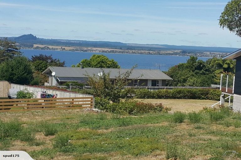 Photo of property in 3a Isobel Street, Acacia Bay, Taupo, 3330