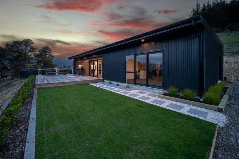 Photo of property in 64 Golf Road, Wakefield, 7025