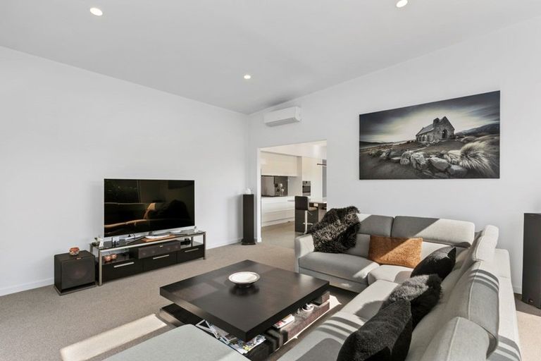 Photo of property in 2 Makura Drive, Papamoa Beach, Papamoa, 3118