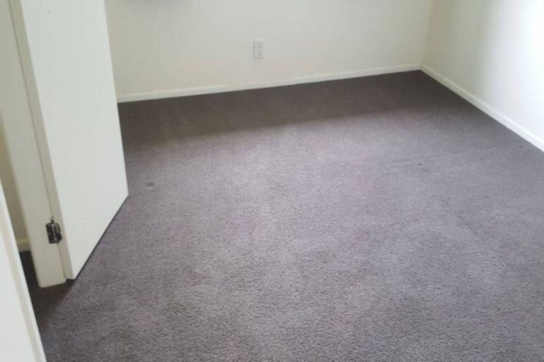 Photo of property in 70 Weldene Avenue, Glenfield, Auckland, 0629