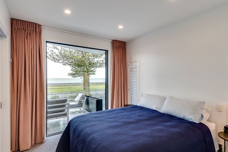 Photo of property in 607 Marine Parade, Napier South, Napier, 4110