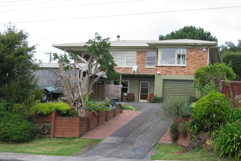 Photo of property in 73 Colwill Road, Massey, Auckland, 0614