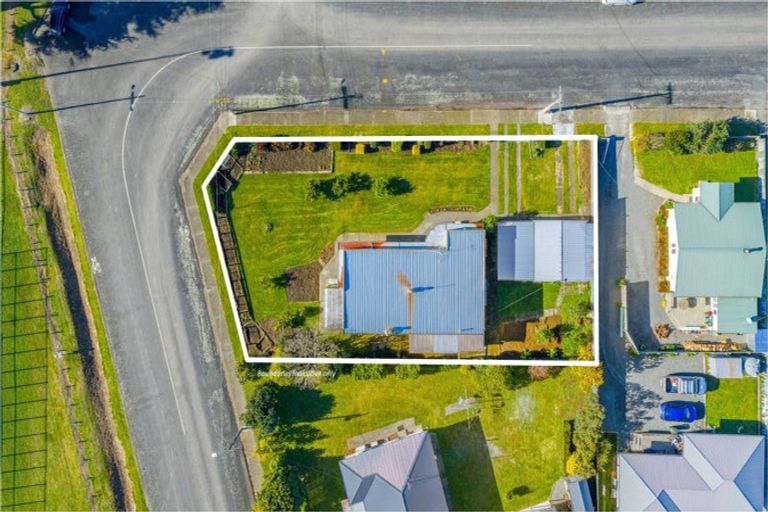 Photo of property in 15 Mitchell Street, Waipukurau, 4200