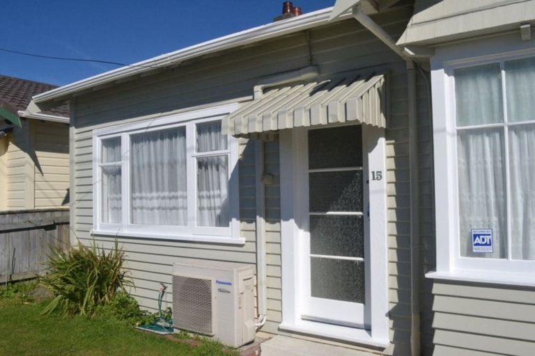 Photo of property in 15 Collins Street, Petone, Lower Hutt, 5012