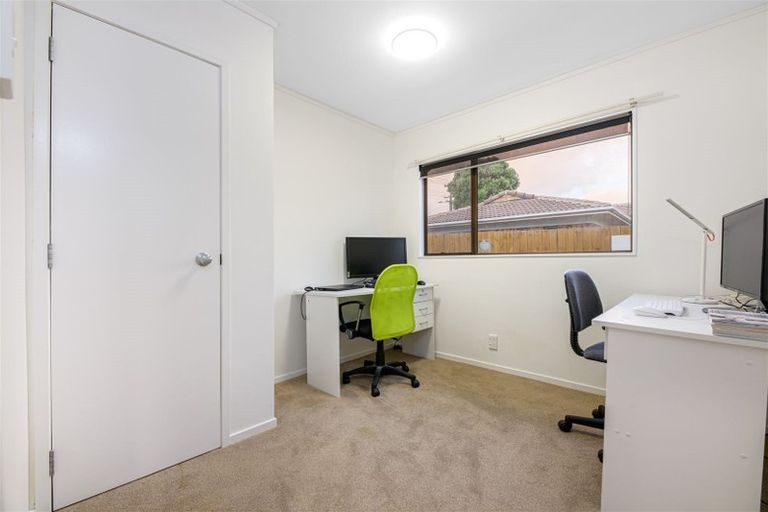 Photo of property in 164 Sturges Road, Henderson, Auckland, 0612