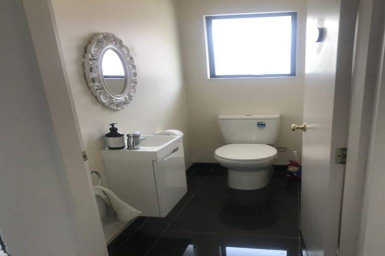 Photo of property in 193 Westchester Drive, Churton Park, Wellington, 6037