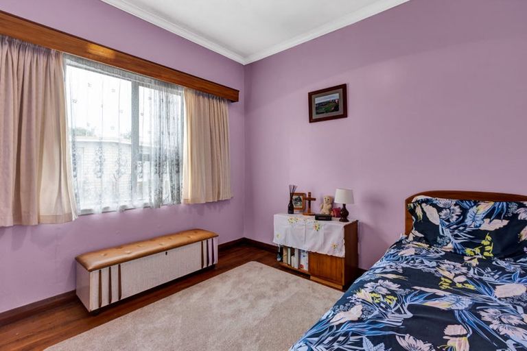 Photo of property in 12 Wicksteed Street, Vogeltown, New Plymouth, 4310