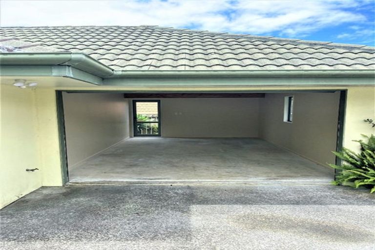 Photo of property in 12 Cretian Crescent, Henderson, Auckland, 0612