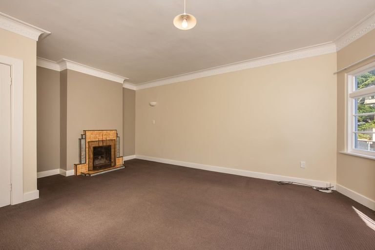 Photo of property in 20b Portland Crescent, Thorndon, Wellington, 6011
