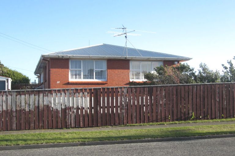Photo of property in 37 Paenui Street, Titahi Bay, Porirua, 5022