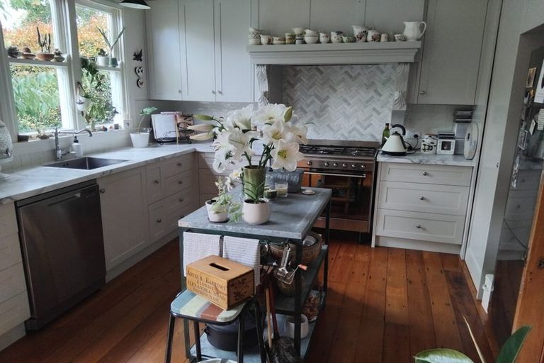 Photo of property in 15 Bourke Street, Palmerston North, 4410