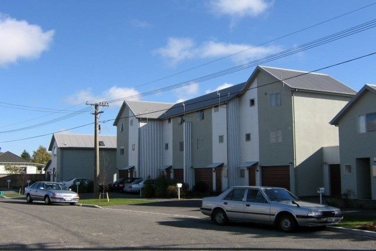 Photo of property in 61 Fairfield Avenue, Addington, Christchurch, 8024