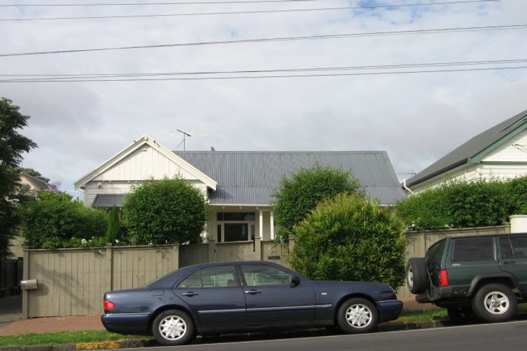 Property details for 49 Brighton Road, Parnell, Auckland, 1052