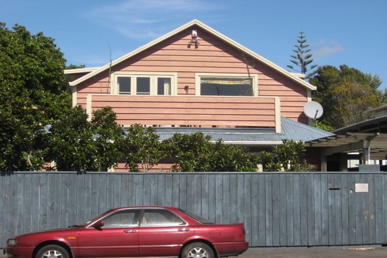 Photo of property in 153 Powderham Street, New Plymouth, 4310