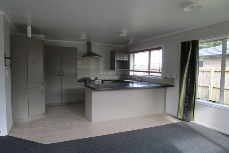 Photo of property in 4a Cross Street, Papakura, 2110