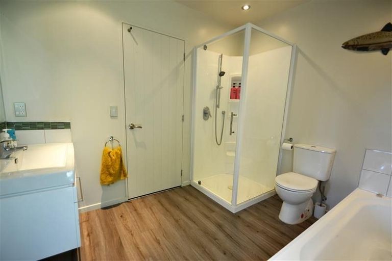 Photo of property in 3a Lord Rutherford Road, Brightwater, 7022