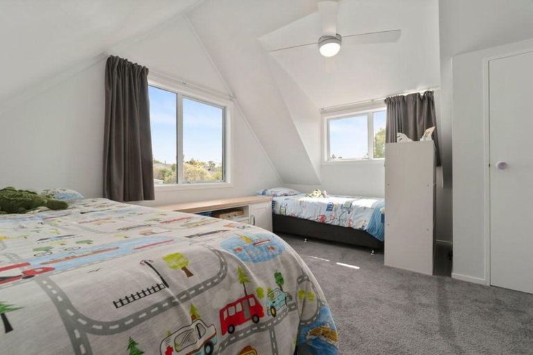 Photo of property in 9 Rheingold Place, Huapai, Kumeu, 0810