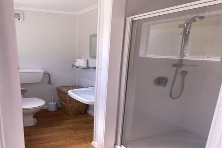 Photo of property in 70 Homebush Road, Khandallah, Wellington, 6035