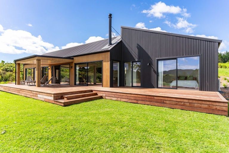 Photo of property in 2136d Cove Road, Mangawhai, Kaiwaka, 0573