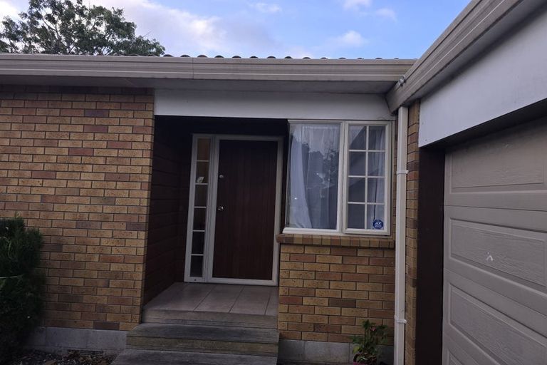 Photo of property in 32a Cutler Street, New Lynn, Auckland, 0600