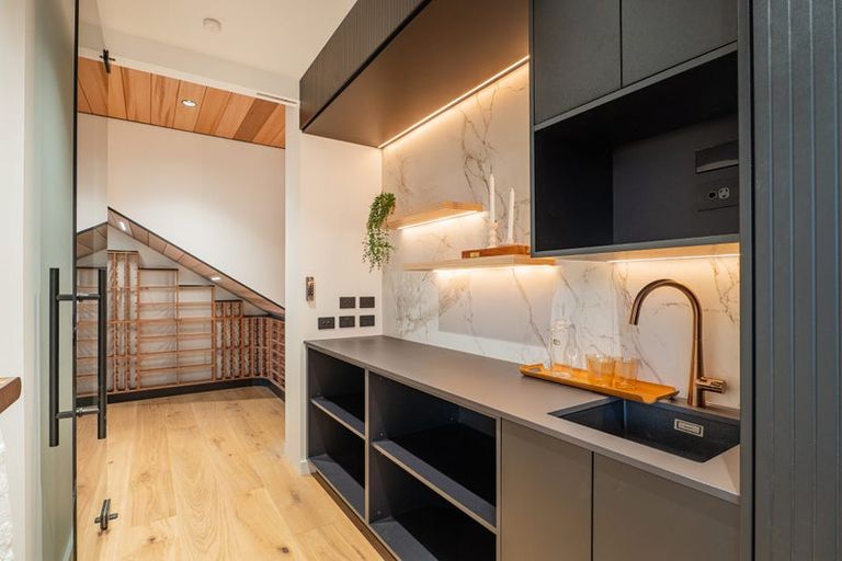 Photo of property in 91 Leeward Drive, Whitianga, 3510