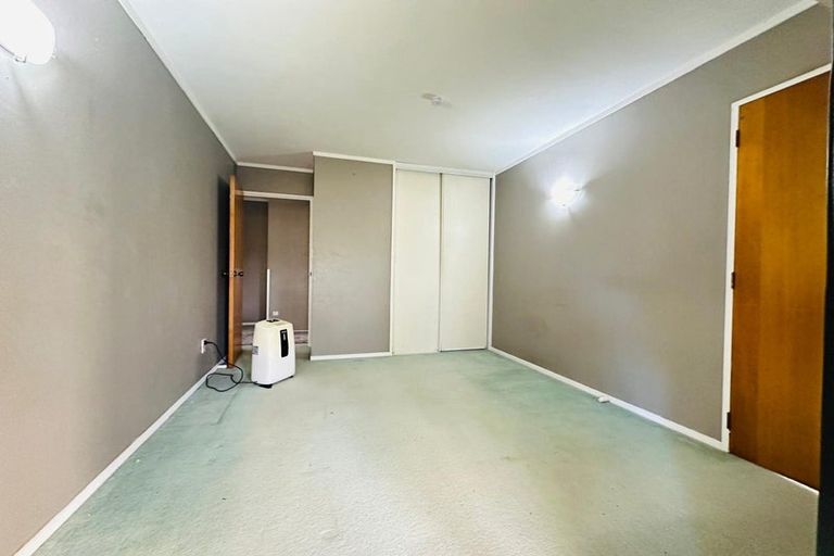 Photo of property in 78 Harmel Road, Glendene, Auckland, 0602