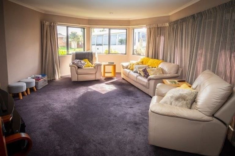 Photo of property in 15 Palomino Place, Papamoa Beach, Papamoa, 3118