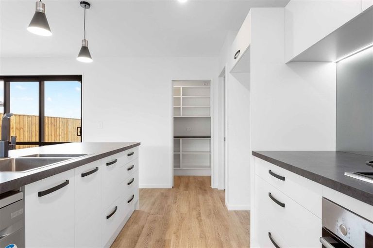 Photo of property in 14 Croydon Street, Woodend, 7610