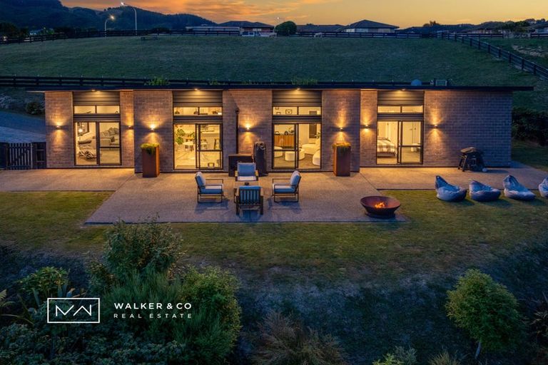 Photo of property in 51 Percy Kinsman Crescent, Riverstone Terraces, Upper Hutt, 5018