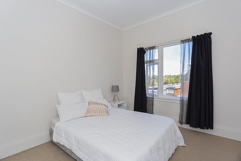 Photo of property in 35 Mersey Street, South Hill, Oamaru, 9400
