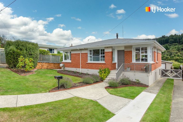 Photo of property in 115 Martin Road, Fairfield, Dunedin, 9018