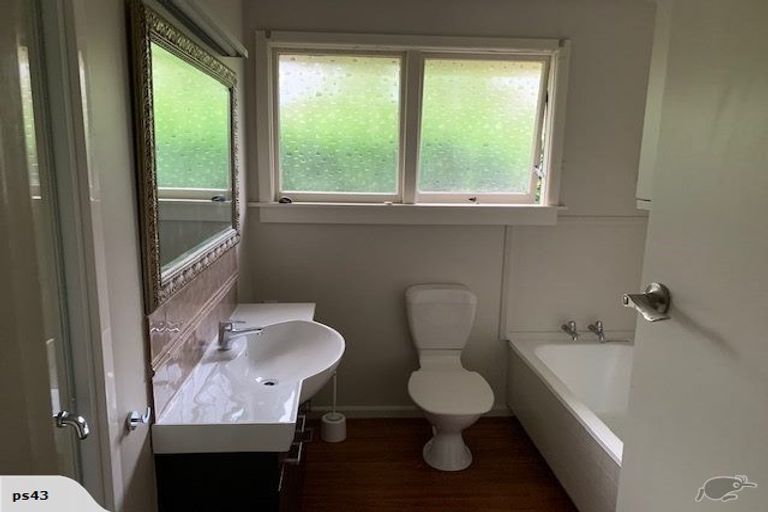 Photo of property in 17 Braithwaite Street, Ilam, Christchurch, 8041