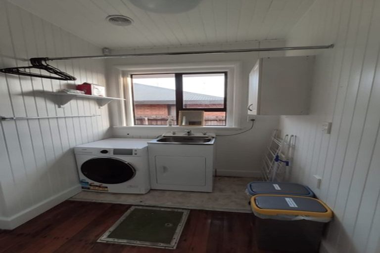 Photo of property in 2/15 Waimairi Road, Upper Riccarton, Christchurch, 8041