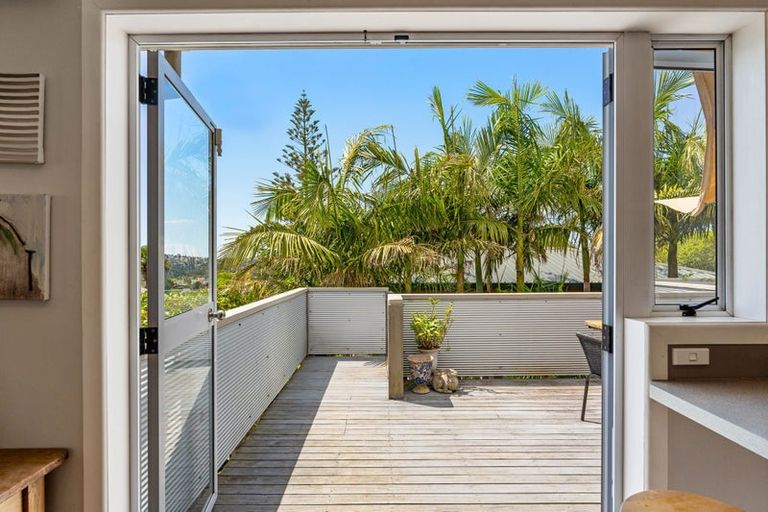 Photo of property in 1/73 Birkdale Road, Birkdale, Auckland, 0626