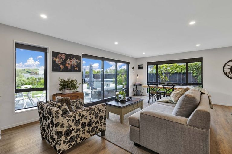 Photo of property in 3 Cox Lane, Amberley, 7410