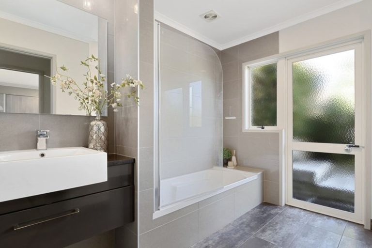 Photo of property in 14 Kenmure Place, Bethlehem, Tauranga, 3110