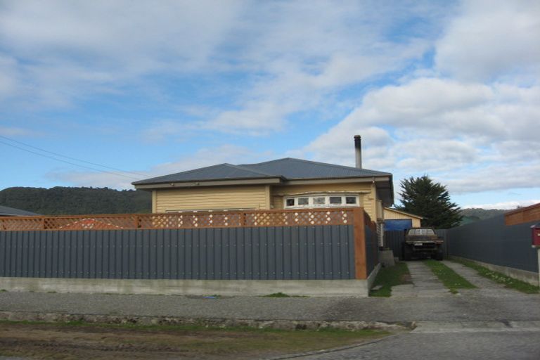 Photo of property in 91 Reid Street, Blaketown, Greymouth, 7805