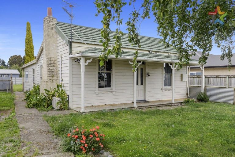 Photo of property in 35 Frederick Street, Carterton, 5713